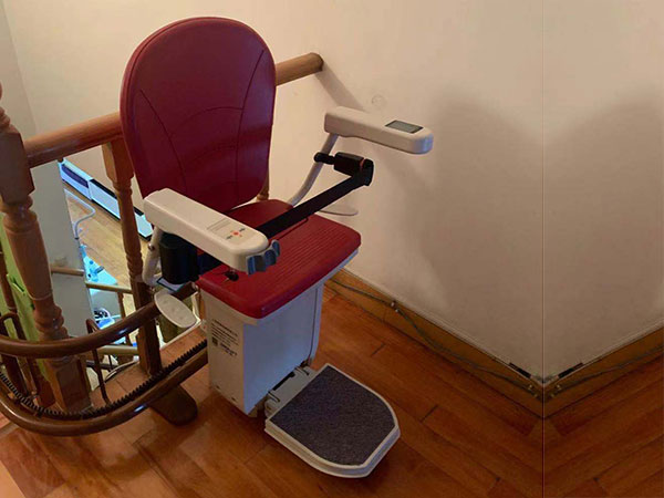 家用電梯